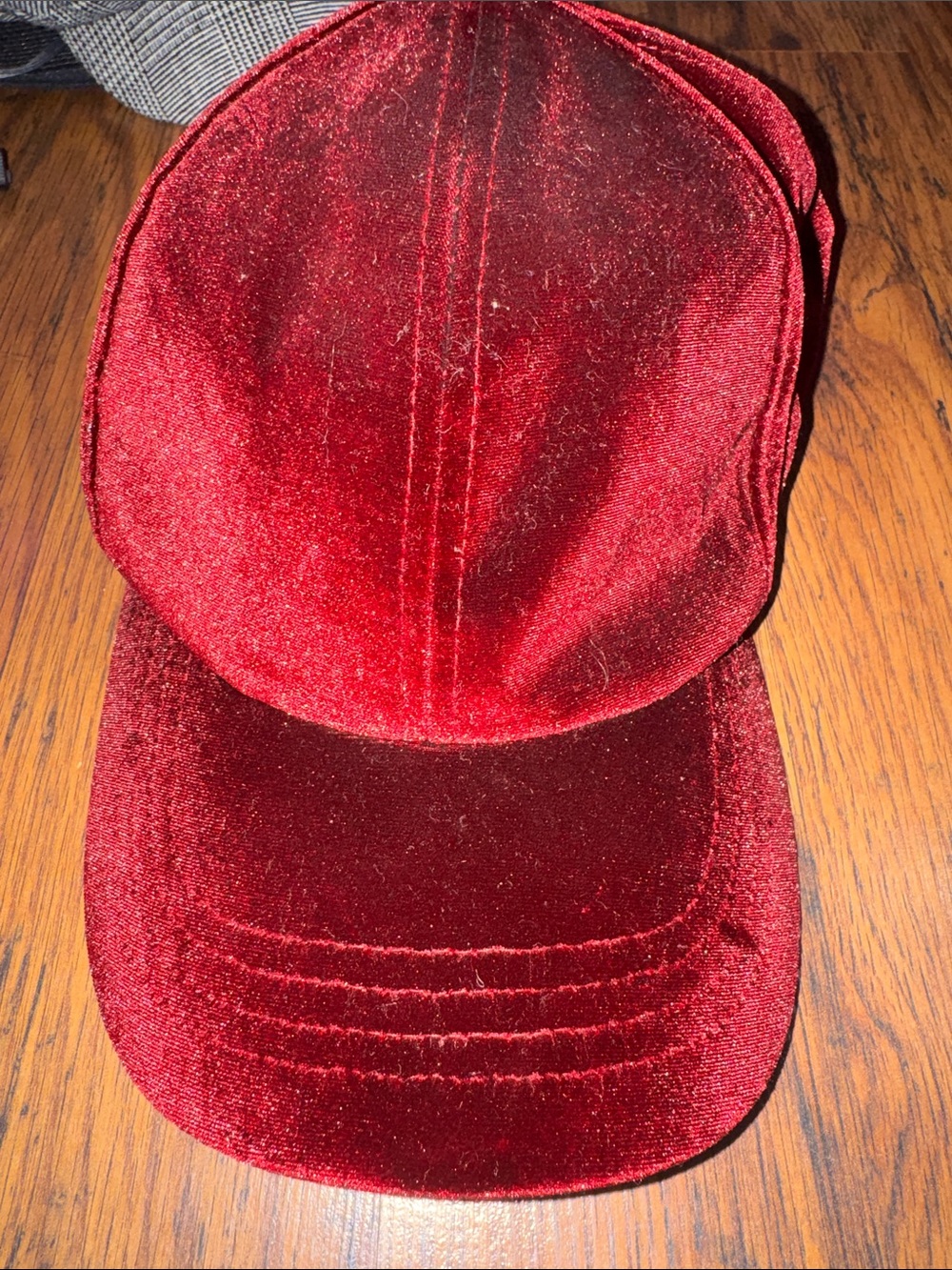 Forever 21 Velvet Maroon Baseball Cap C2.B1.M